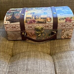 Vintage Style Decorative Box